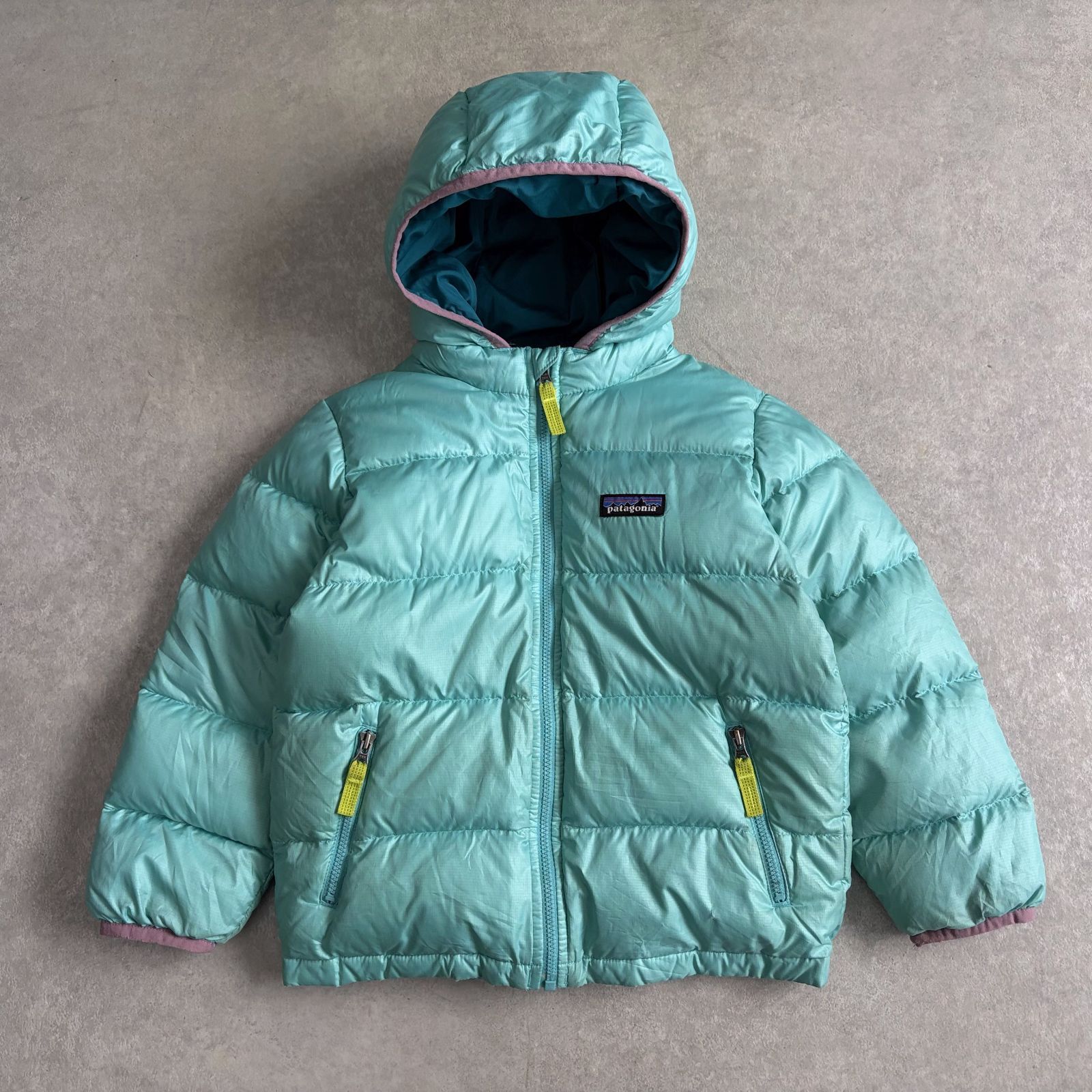 patagonia 100cm ベビー・ハイロフト・ダウン・セーター・フーディ ダウン ジャケット パタゴニア