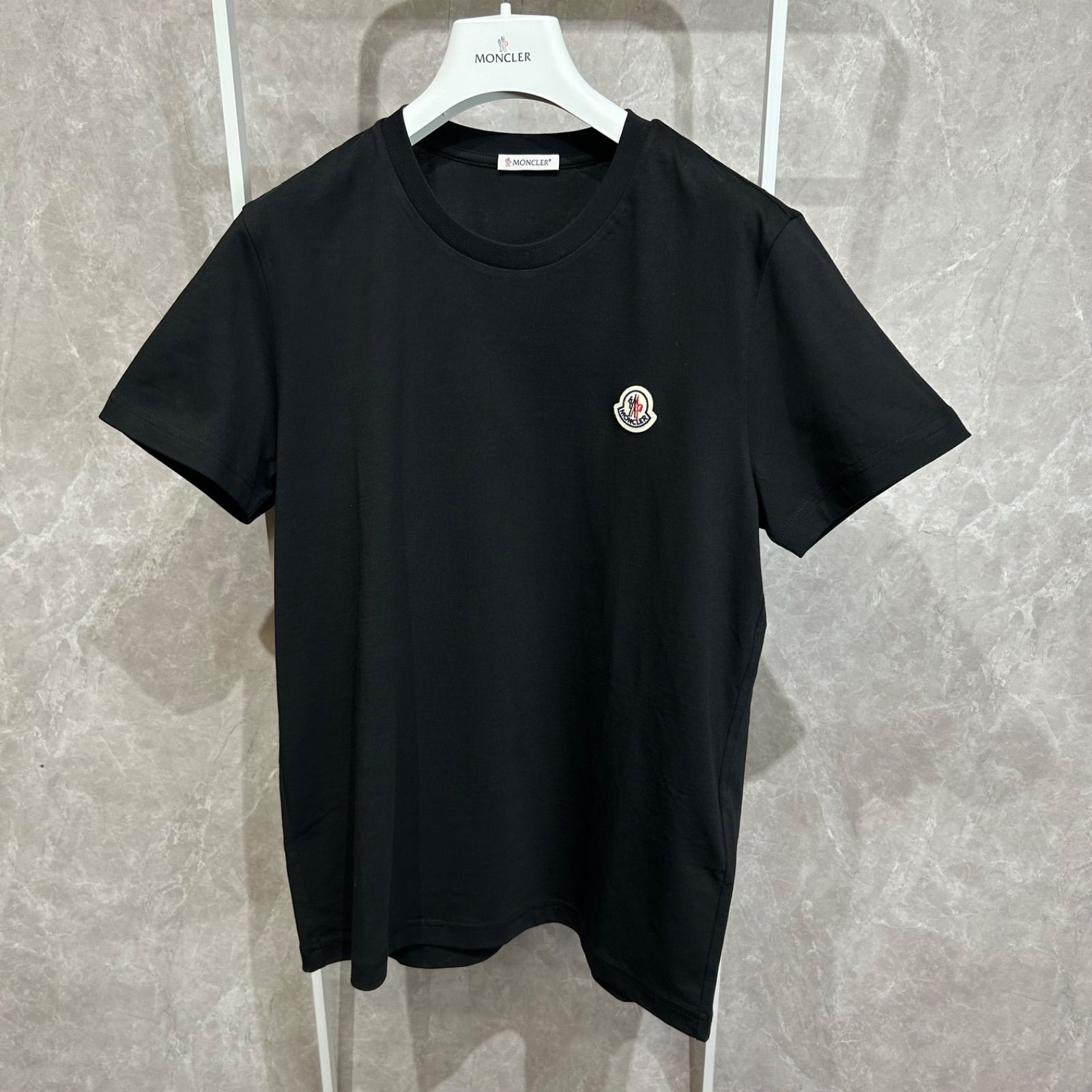 【極美品】MONCLER モンクレールワンポイント半袖Tシャツ黒M