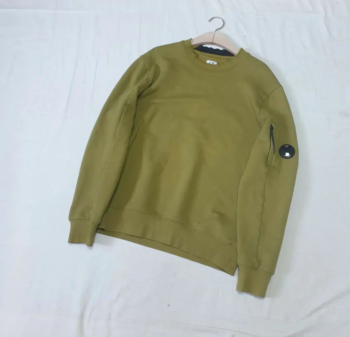 C.P. COMPANY オリーブカーキ スウェットTシャツ