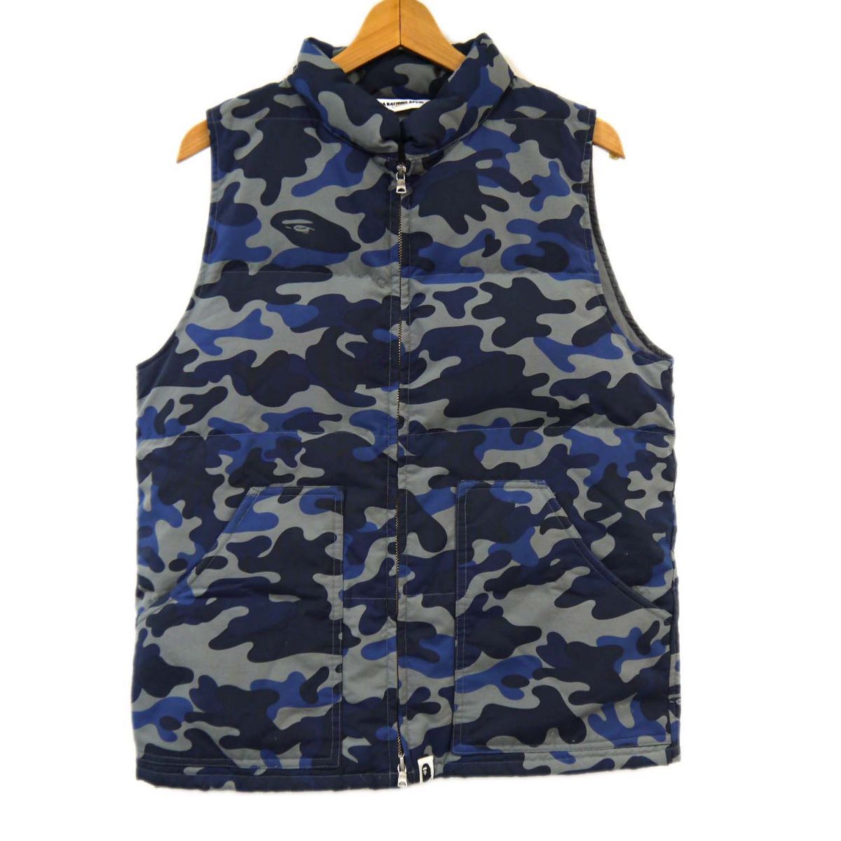 ◆A BATHING APE アベイシングエイプ カモフラ ダウンベスト Classic 迷彩 メンズ