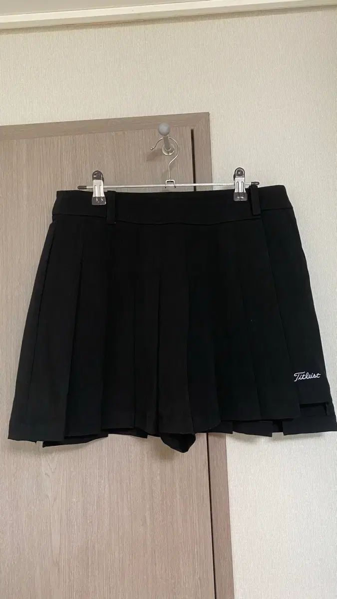 新品) タイトリスト ゴルフ スカート ブラック