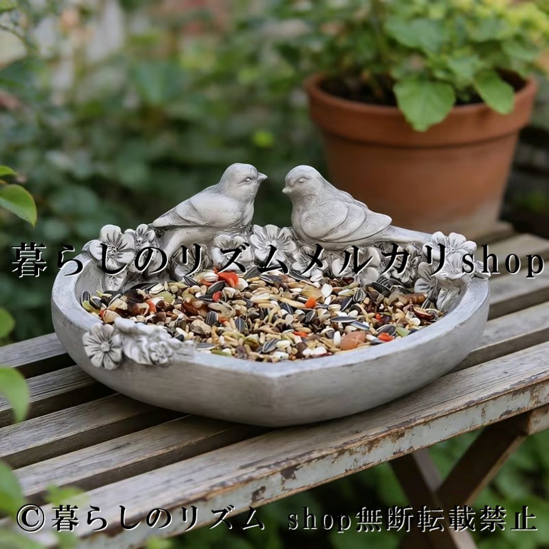 小鳥 モチーフ バードバス 餌台 バードフィーダー 樹脂製 鳥の餌入れボウル ガーデンオーナメント 野鳥観察 餌台トレイ バードウォーター 花柄装飾 ガーデンデコレーション 庭飾り パティオ テラス 芝生 中庭 ベランダ 屋外装飾 野鳥用給水器 野鳥用餌台