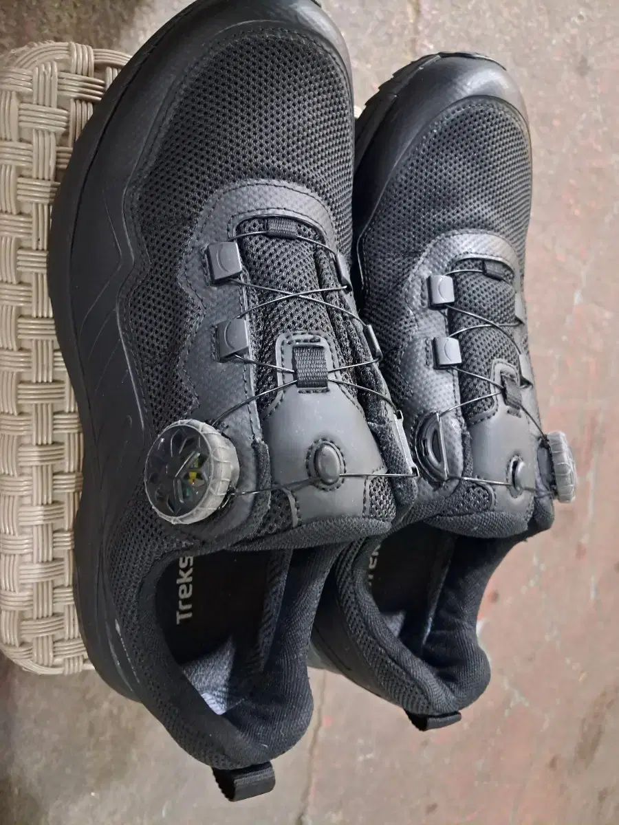 トレクスタ GORE-TEX ゴアテックス スニーカー トレッキングシューズ 9 270
