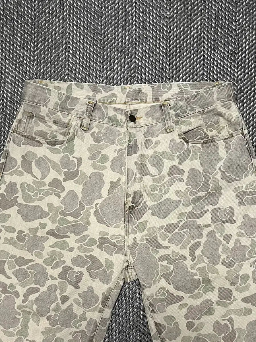 Carhartt カモフラージュデニム 34