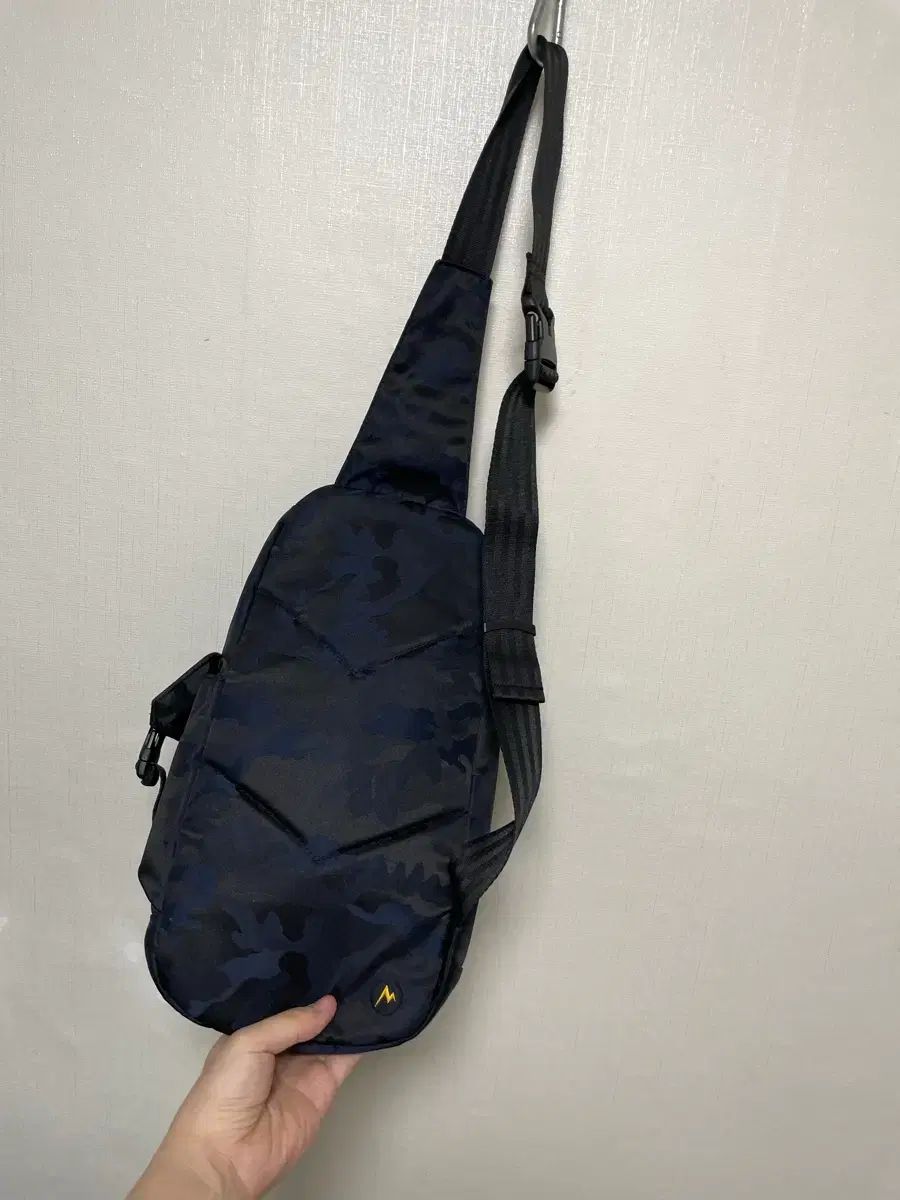Marmot バッグ Marmot スリングバック Marmot アイパッド バッグ カモ ヒップバッグ