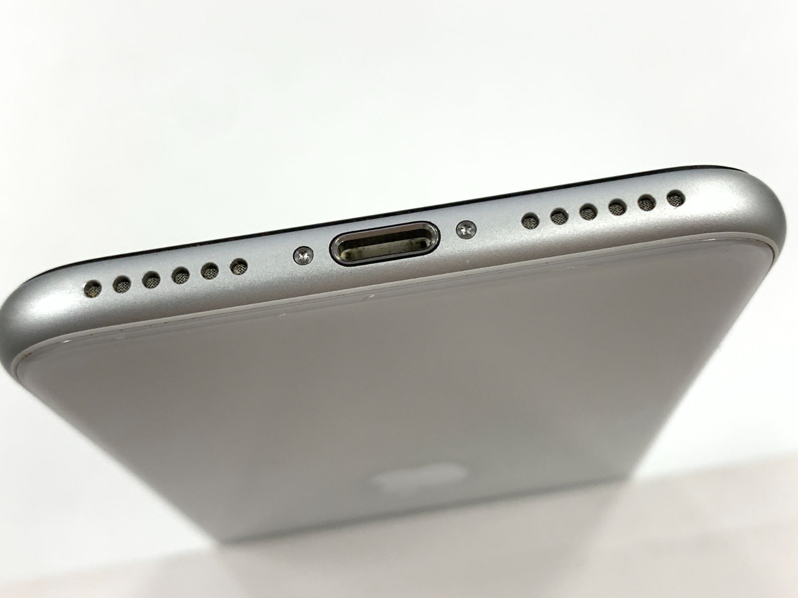 ジャンク 電池75%SIMフリーiPhone SE(第2世代) 64GB ホワイト - メルカリ