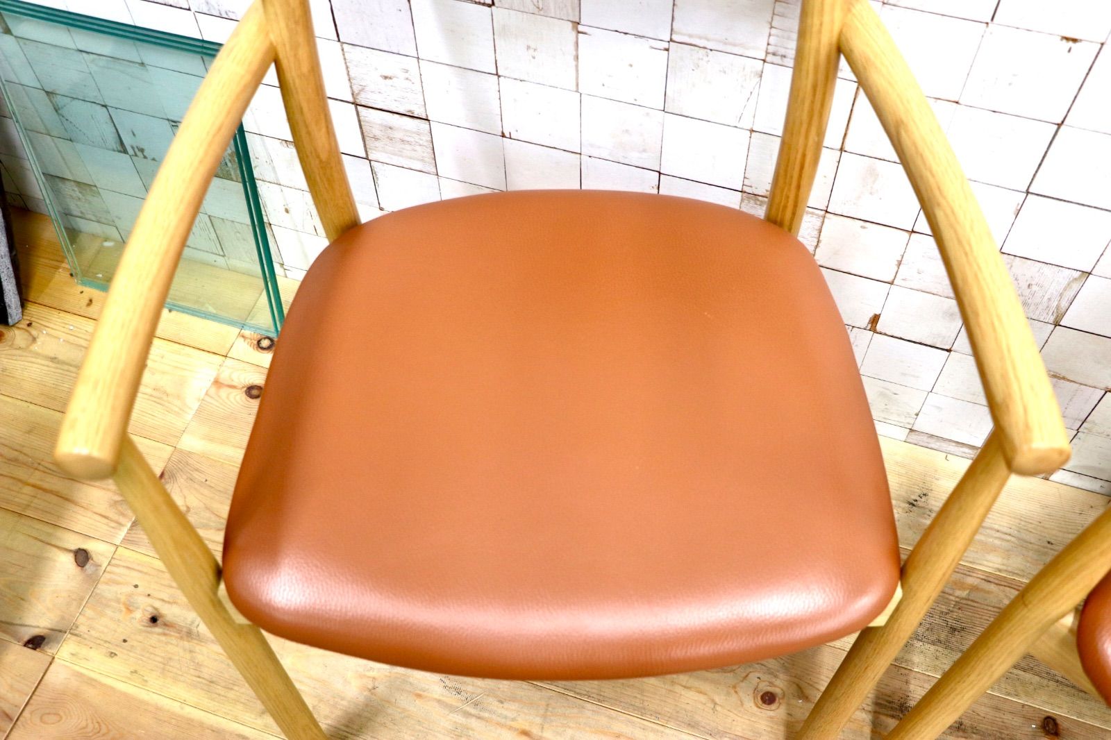 GMJS84○ACTUS / アクタス SOUP ダイニングチェア アームチェア 食卓椅子 オーク材 二脚セット 定価約5.5万 展示品