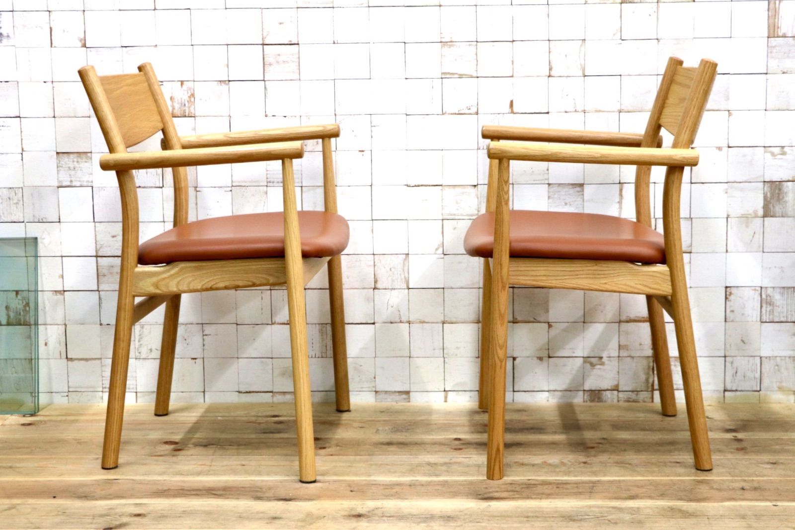 GMJS84○ACTUS / アクタス SOUP ダイニングチェア アームチェア 食卓椅子 オーク材 二脚セット 定価約5.5万 展示品