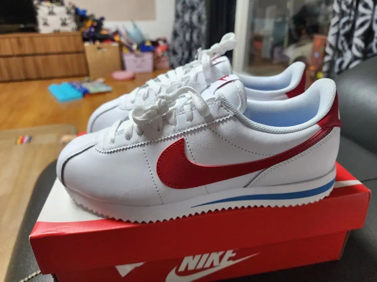 新品 NIKE コルテッツ レター 出品