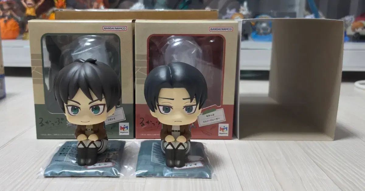 11 エレン リヴァイ Look UP セット 出品 (特典 O)