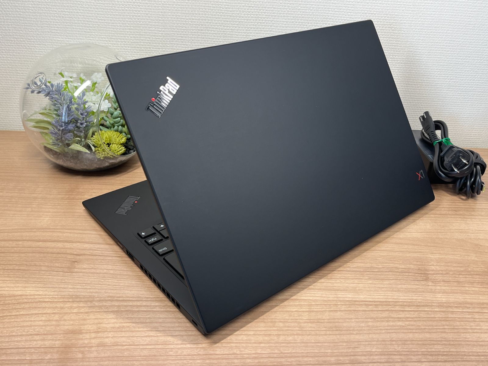 超美品〉0568 Thinkpad X1 Carbon 7th 16GB 256GB i7 office2024
