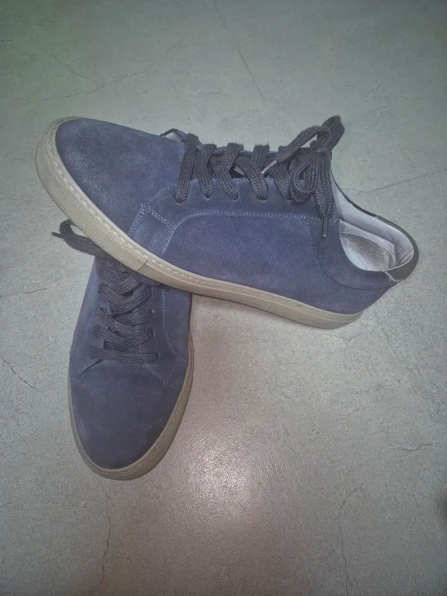 BRUNELLO CUCINELLI スニーカー