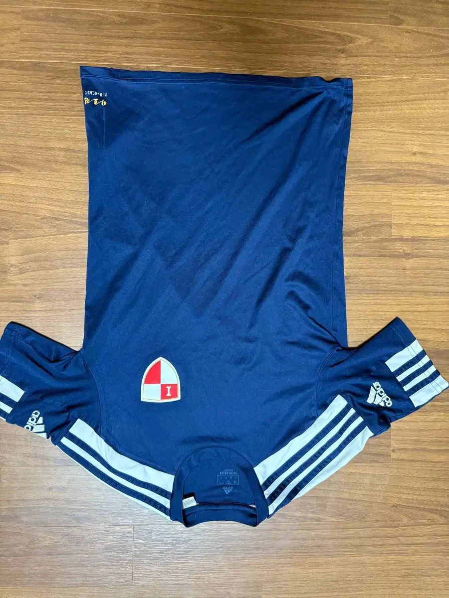 釜山アイパーク 半袖 出品