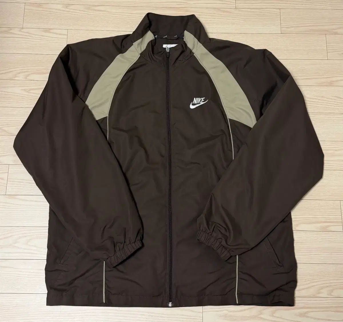 ナイキ ウィンドブレーカー ヴィンテージ (XL XXL)