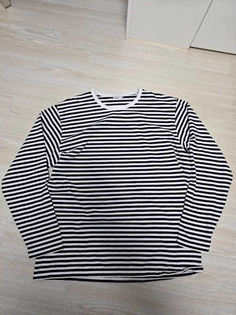 ナナミカ nanamica COOLMAX L/S Tee XL