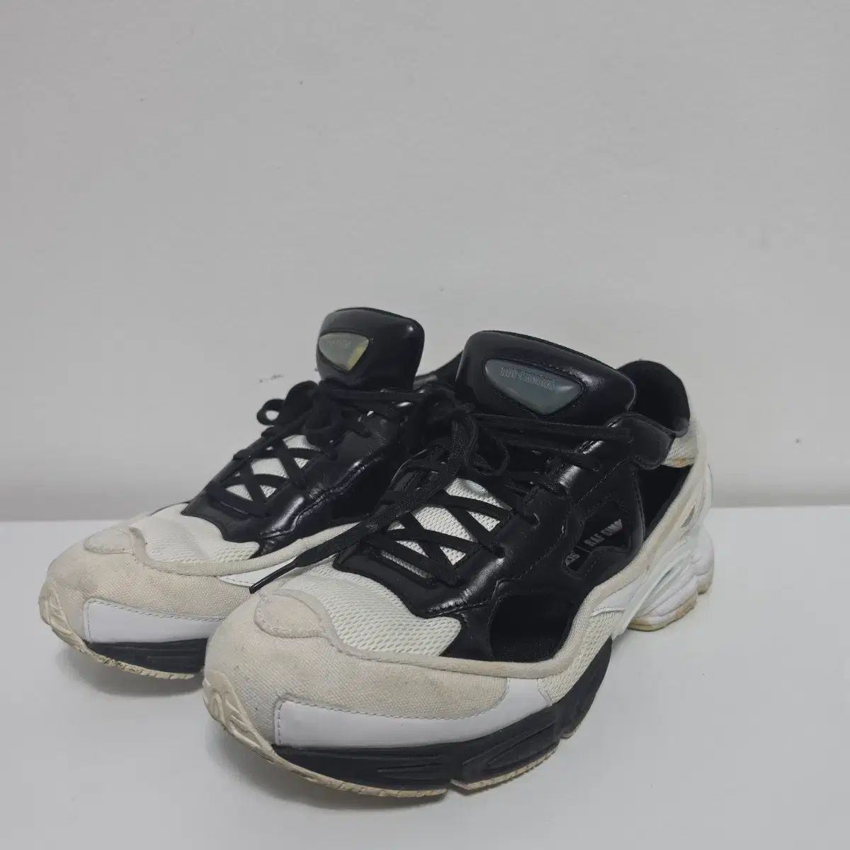 adidas アディダス × RAF SIMONS ラフ シモンズ オズウィーゴ ブラック 白 270