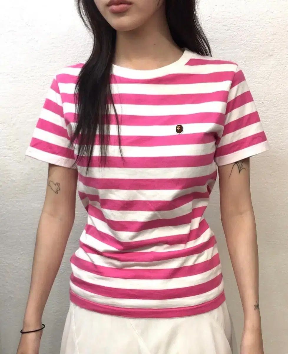 アベイシングエイプ ピンク ボーダー柄 ストライプ Tシャツ