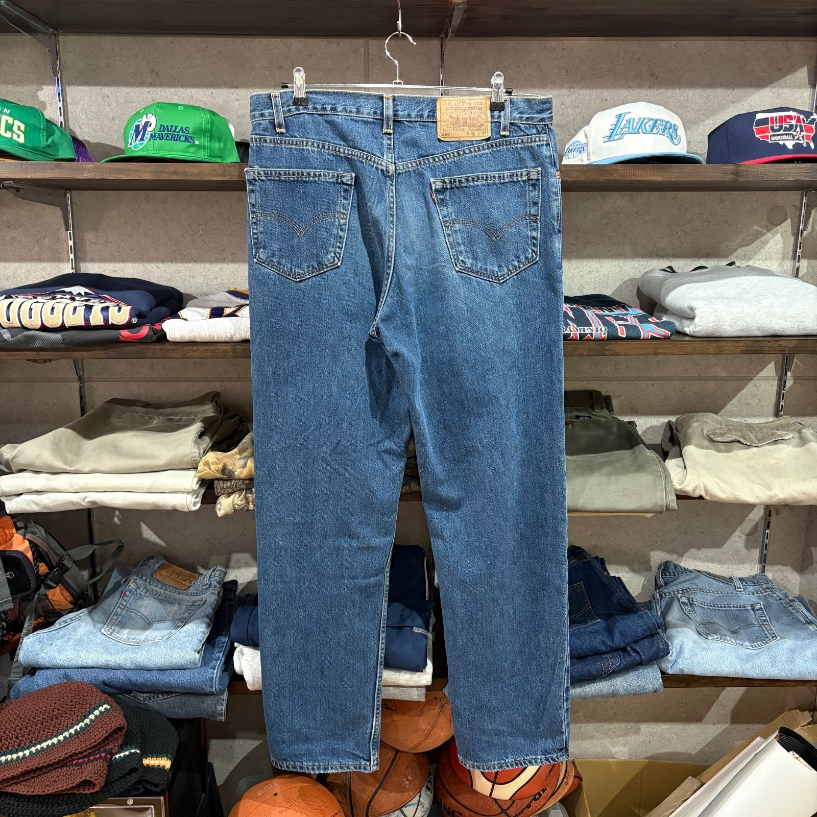【Levi's 550 Relaxed Fit - MADE IN USA】36/32