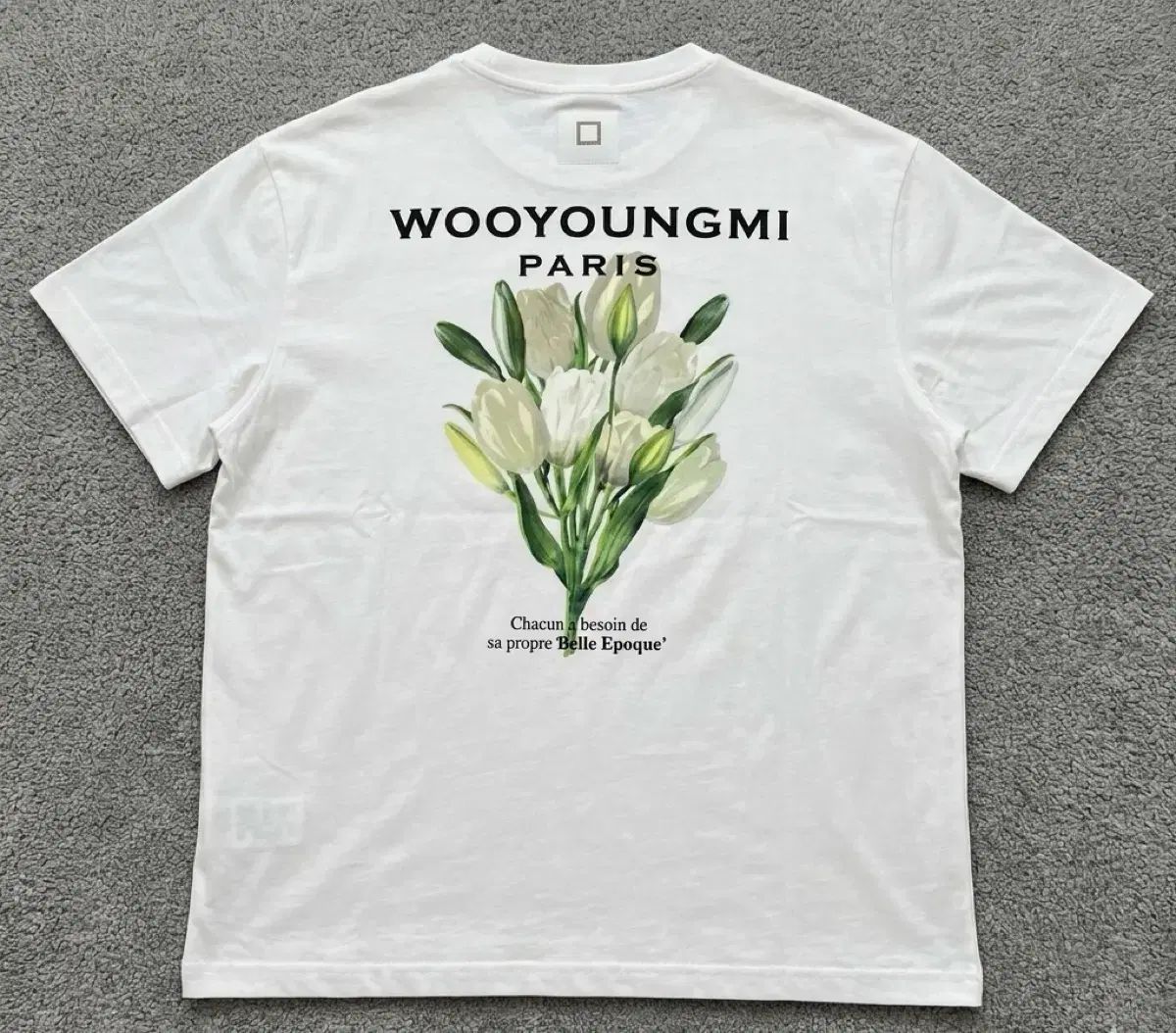 出品 WOOYOUNGMI ウーヨンミ フラワー バックロゴ 半袖 白 48