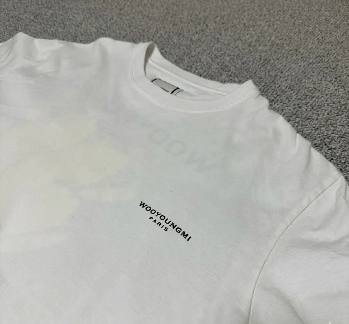 52 ウーヨンミ バックロゴ シャツ 白 ほぼ新品 24FW 【公式通販】