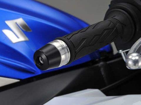 新品 アグラス(AGRAS) バーエンド 外径 φ32 ツーピースタイプ ベース:ホワイト/エンド:ホワイト GSX-R1000(05-10) GSX-R750(06-09/11-12) GSX-R600(06-09/11-12) 301-384-000TW