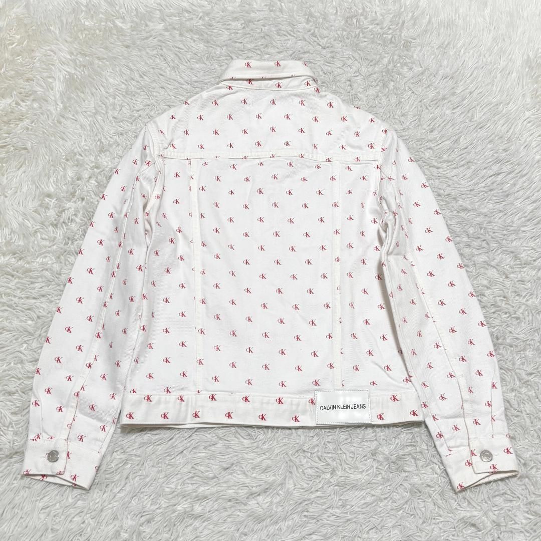 美品】CALVIN KLEIN デニムジャケット S ホワイト ロゴ総柄 - メルカリ