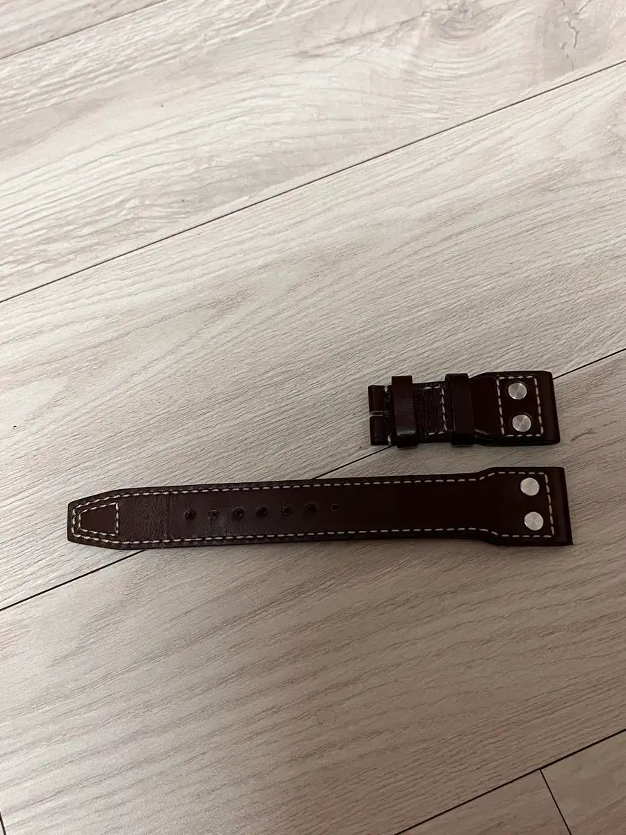 IWC 46MM ビッグパイロット サントニ ストラップ ほぼ新品 出品