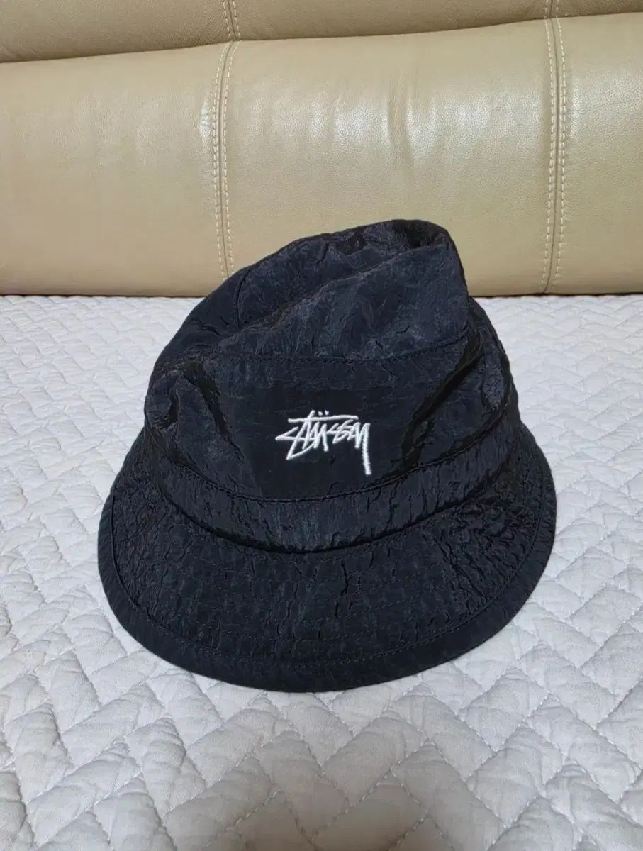 STUSSY ナイロン バケットハット