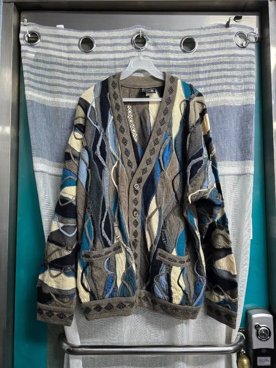 COOGI オーストラリア産 100% ウール カーディガン L
