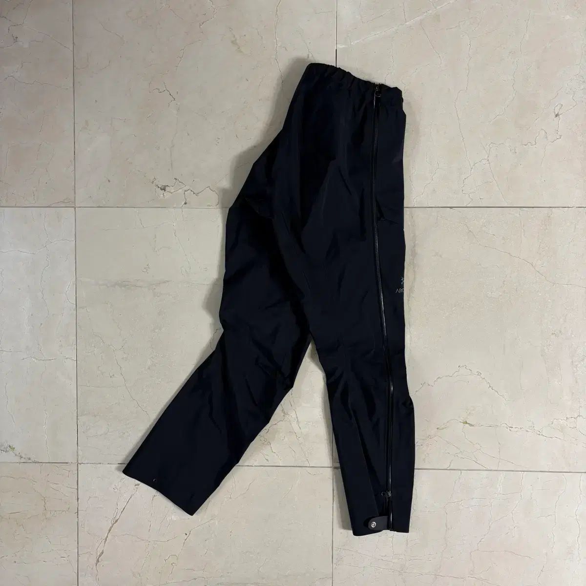 ARC'TERYX アークテリクス ベータ AR パンツ ブラック