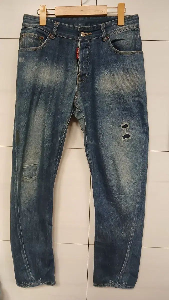 DSQUARED2 ディースクエアード2 デニム 46サイズ メンズ 23SS ウォッシュ ダメージジーンズ 汚れあり