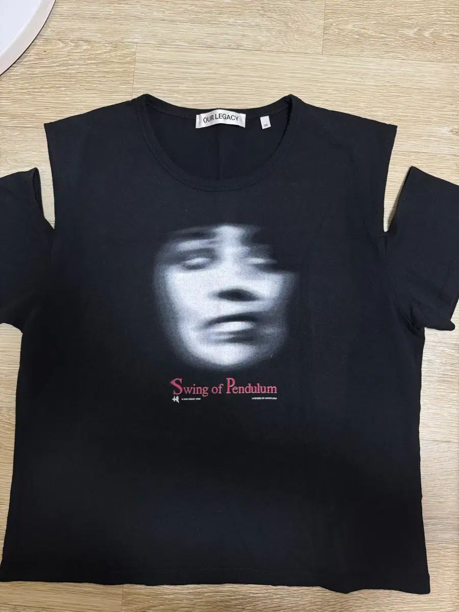 アワーレガシー ブラック プリンティング Tシャツ