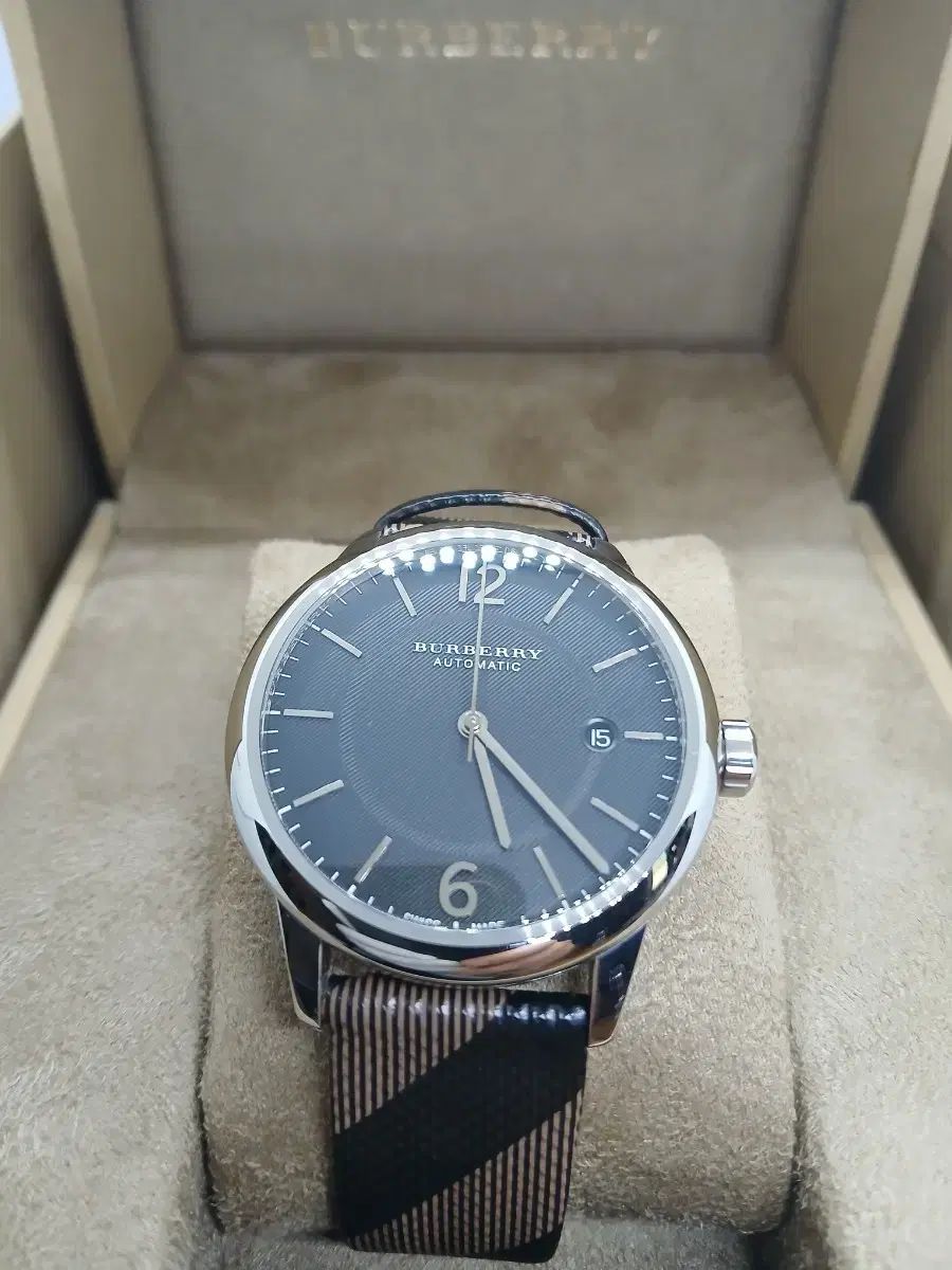 バーバリー bu 10300 オートトゥー