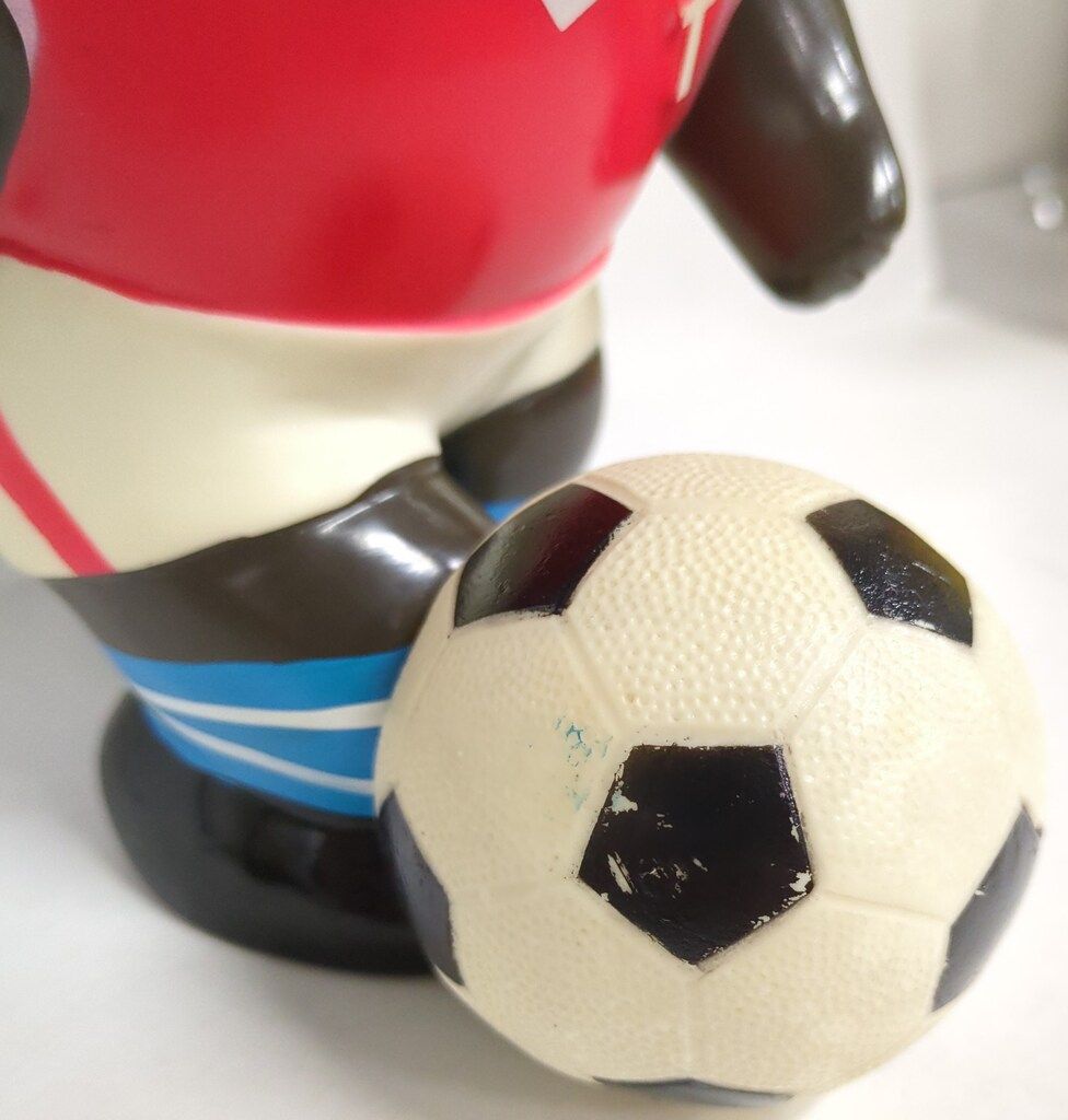 拓殖銀行 貯金箱 たくちゃんサッカー カウンターサイズ貯金箱 - メルカリ