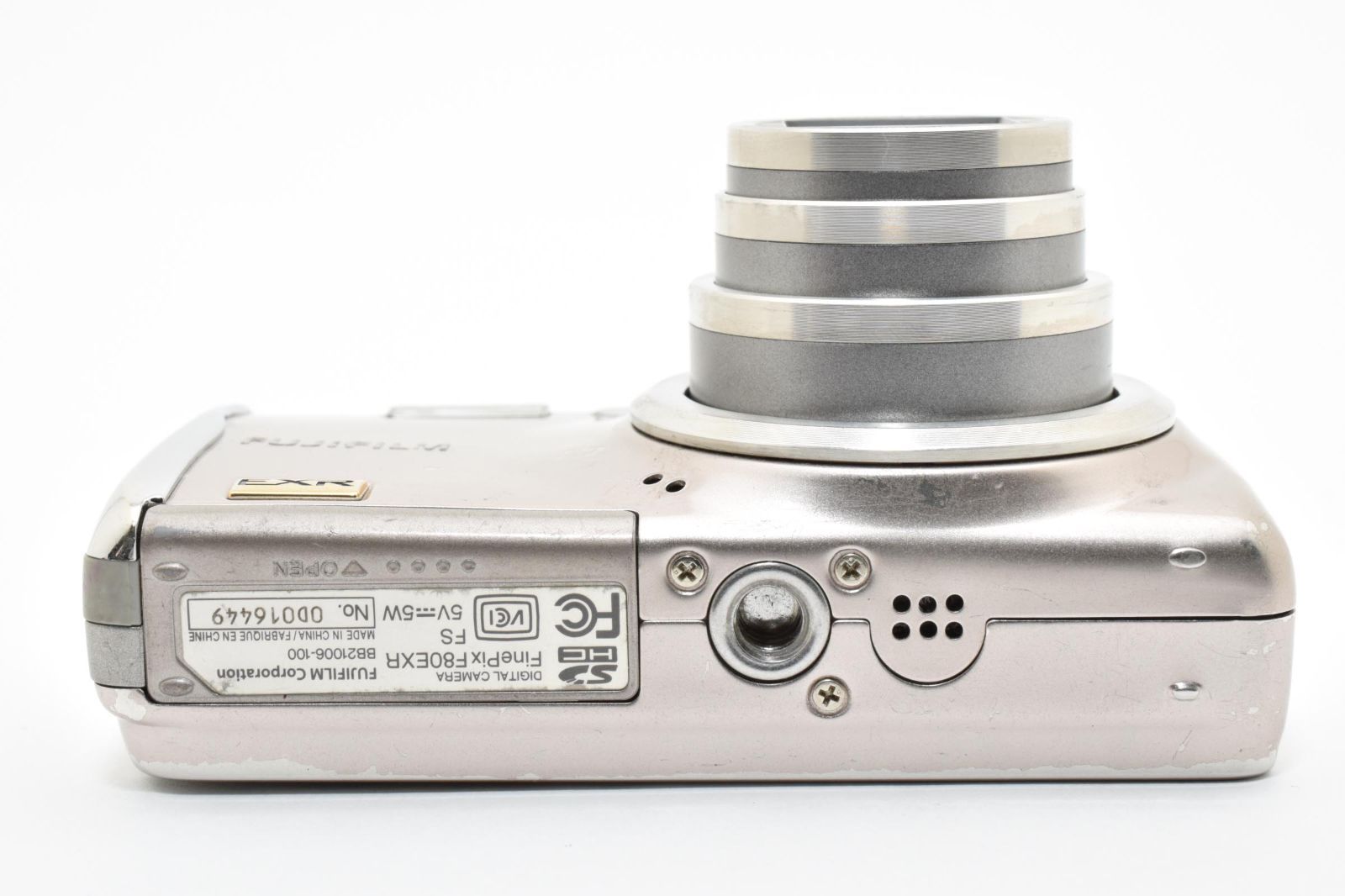 爆安】☆良品☆ 富士フイルム FUJIFILM FinePix F80 EXR シルバー