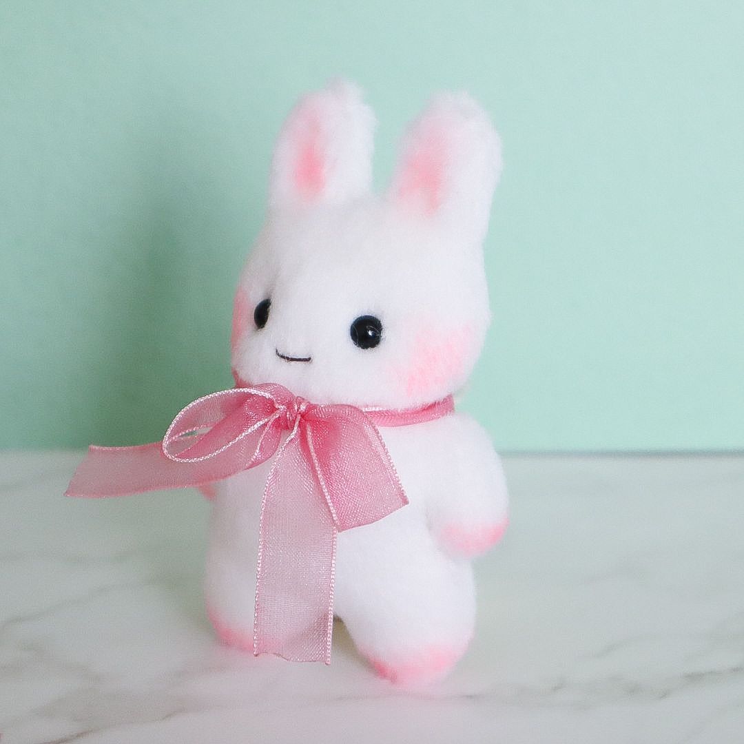 平たいうさぎA ハンドメイド ミニチュア マスコット ぬいぐるみ 小さい