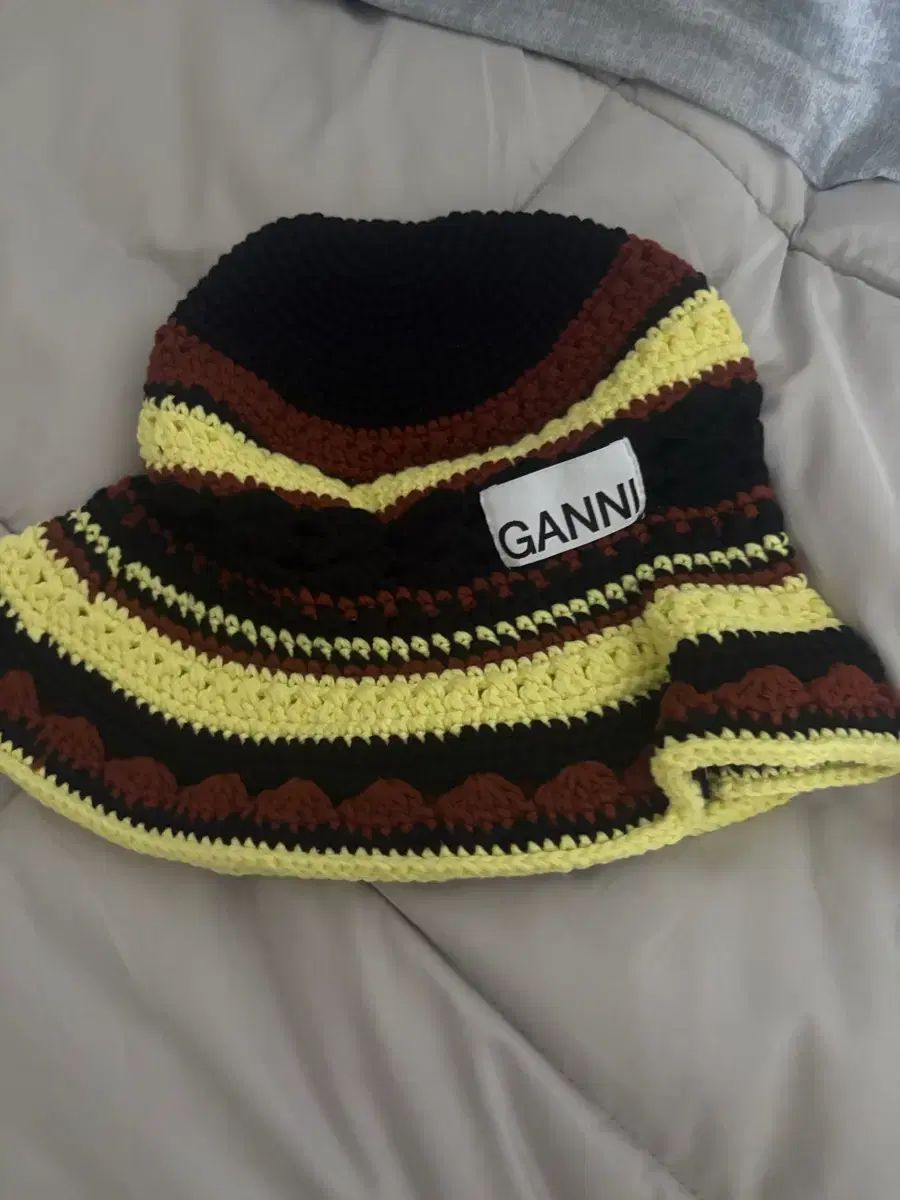 GANNI ニット バケットハット