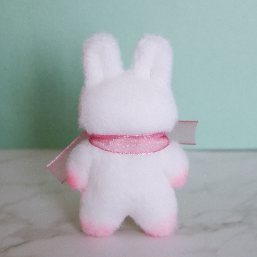 平たいうさぎB ハンドメイド ミニチュア マスコット ぬいぐるみ 小さい