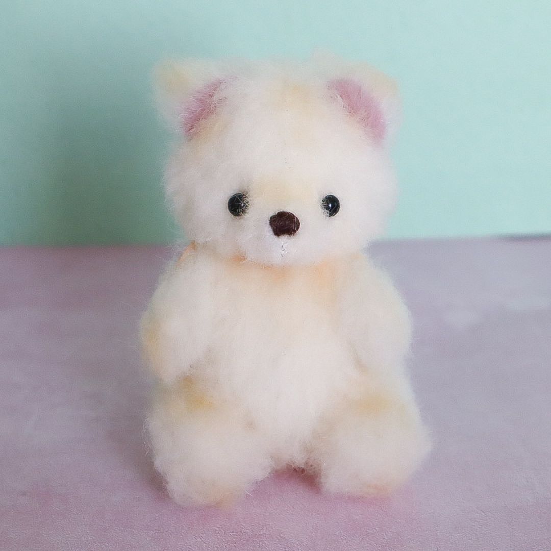 シンプルなくまのぬいぐるみA ハンドメイド ミニチュア テディベア