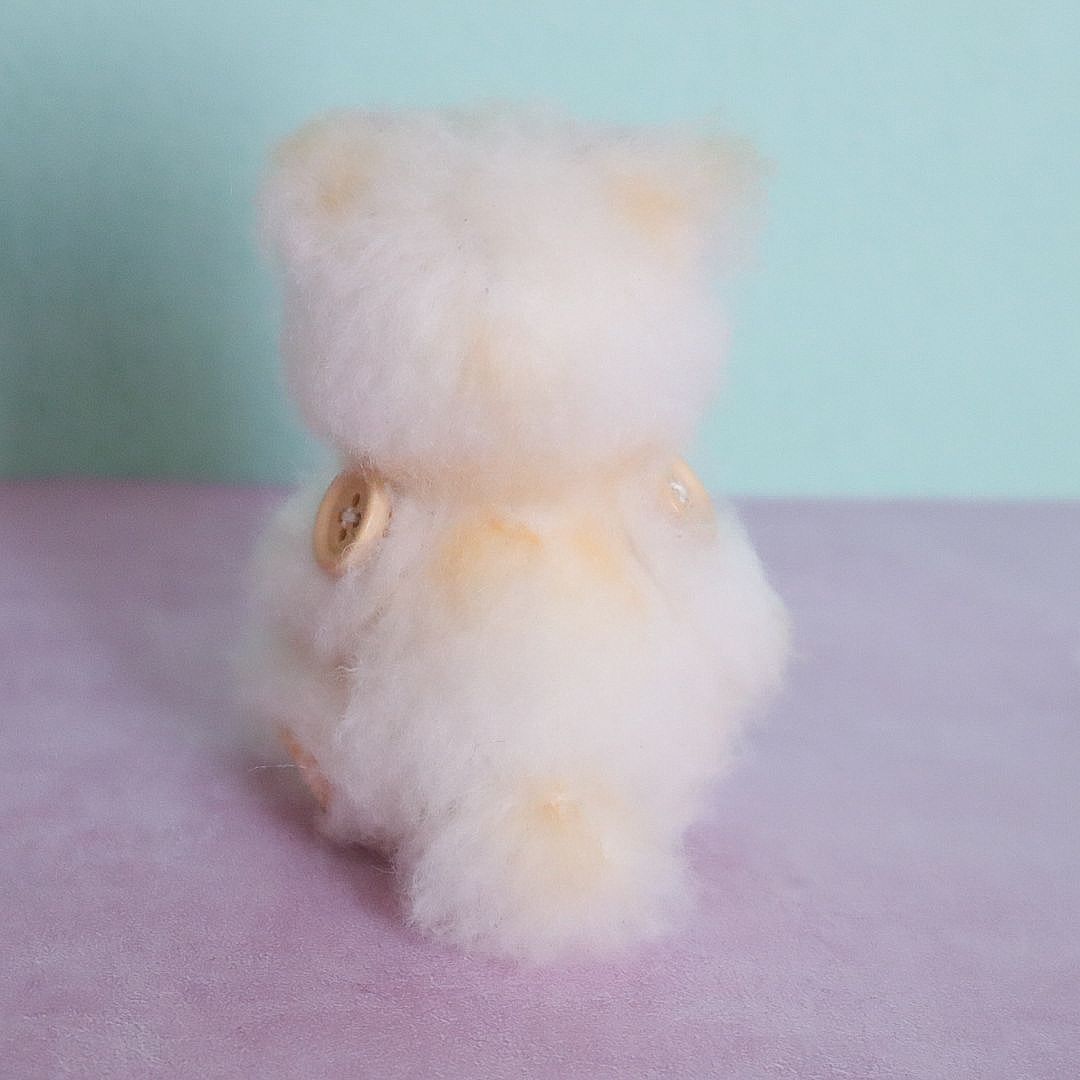 シンプルなくまのぬいぐるみA ハンドメイド ミニチュア テディベア