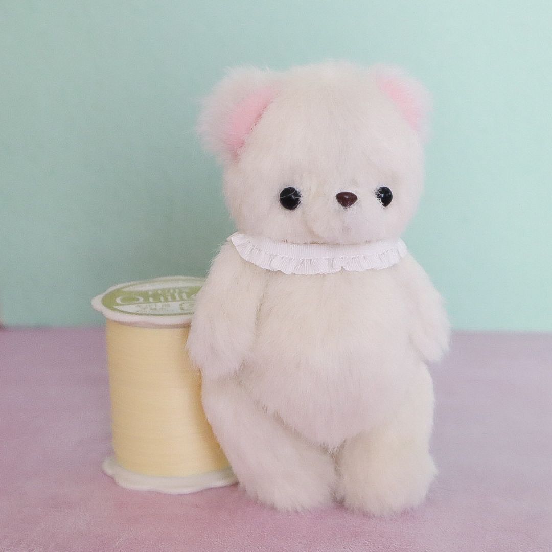 シンプルなくまのぬいぐるみB ハンドメイド ミニチュア テディベア