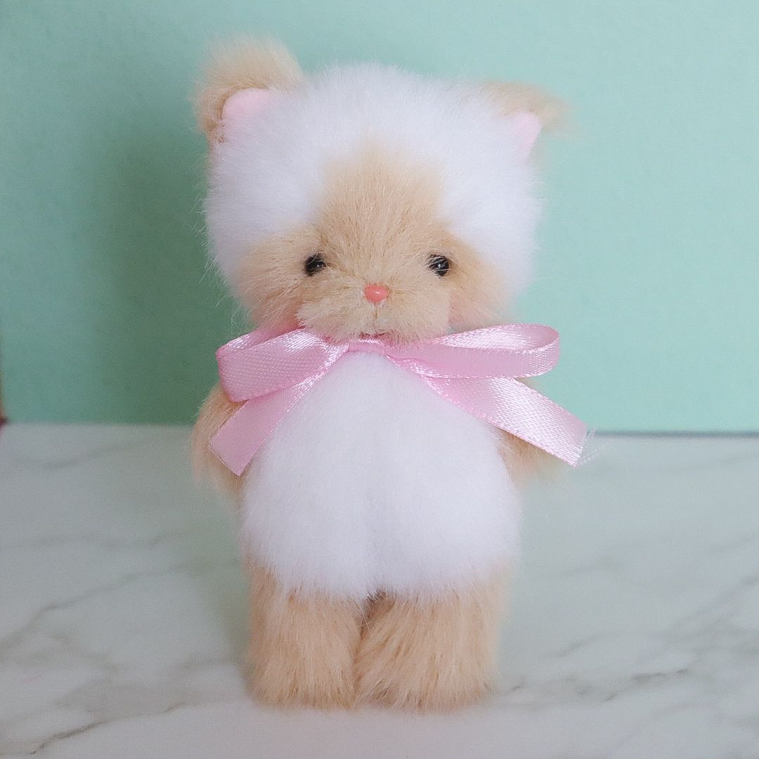 猫のたっち型ぬいぐるみ シャム ヒマラヤン ハンドメイド テディベア