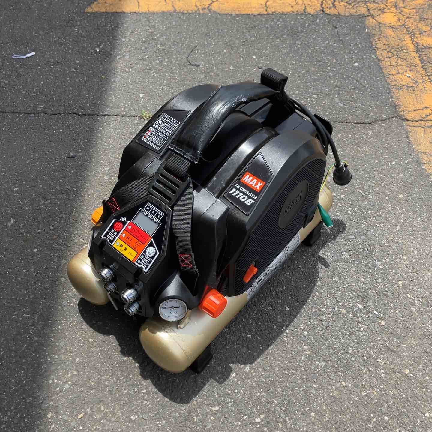 【中古品】 マックス/MAX 常圧高圧兼用エアコンプレッサー・AK-HL1110E 【桶川店】