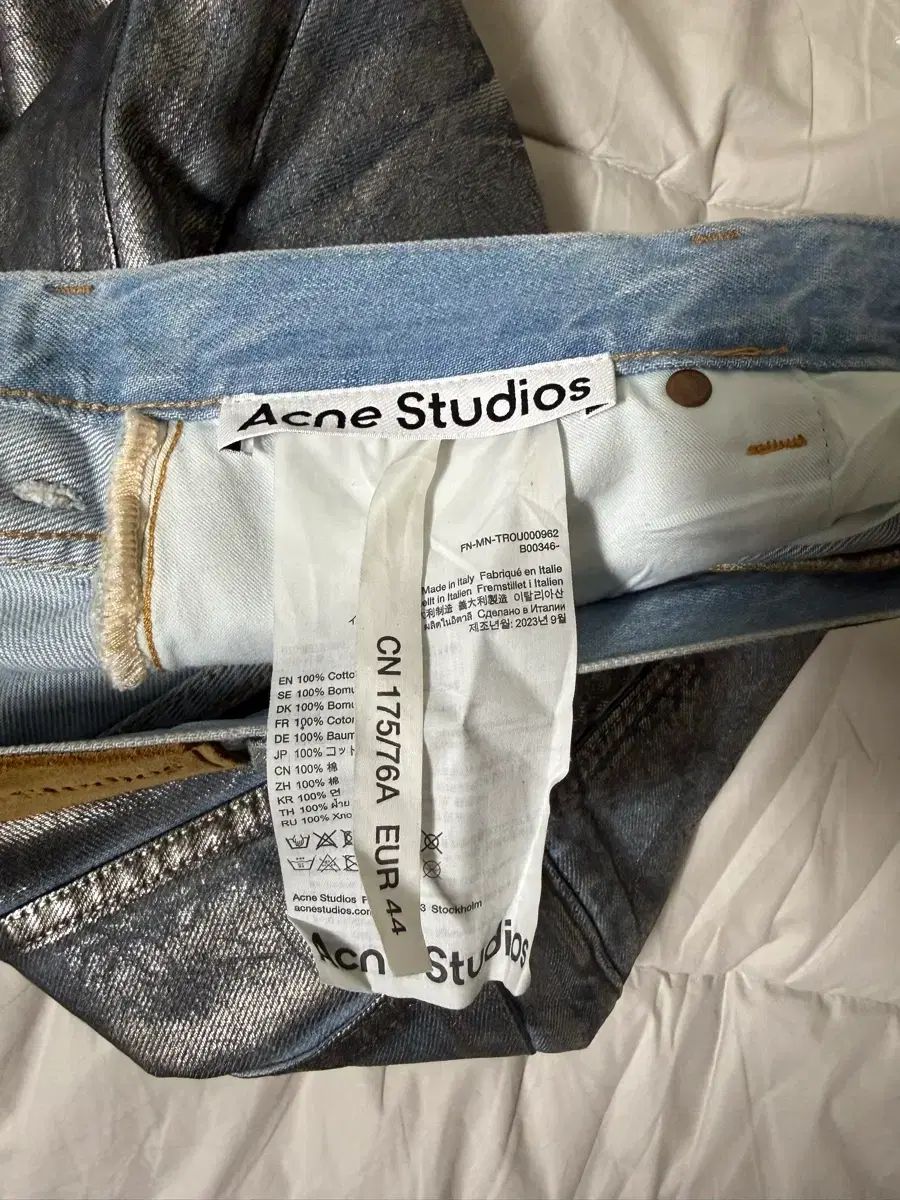 (44) Acne Studios アクネストゥディオズ デニム
