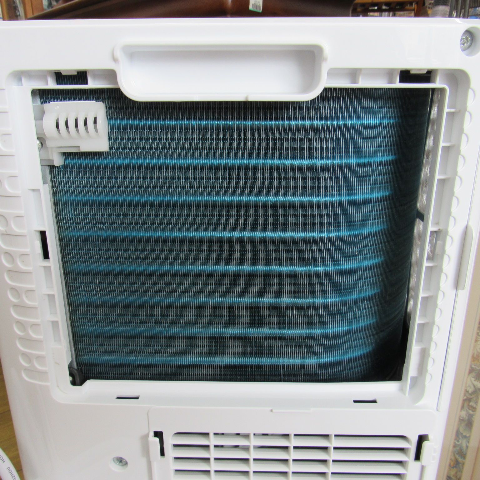 設置工事不要！ハイセンス Hisense スポットエアコン 窓パネル付属
