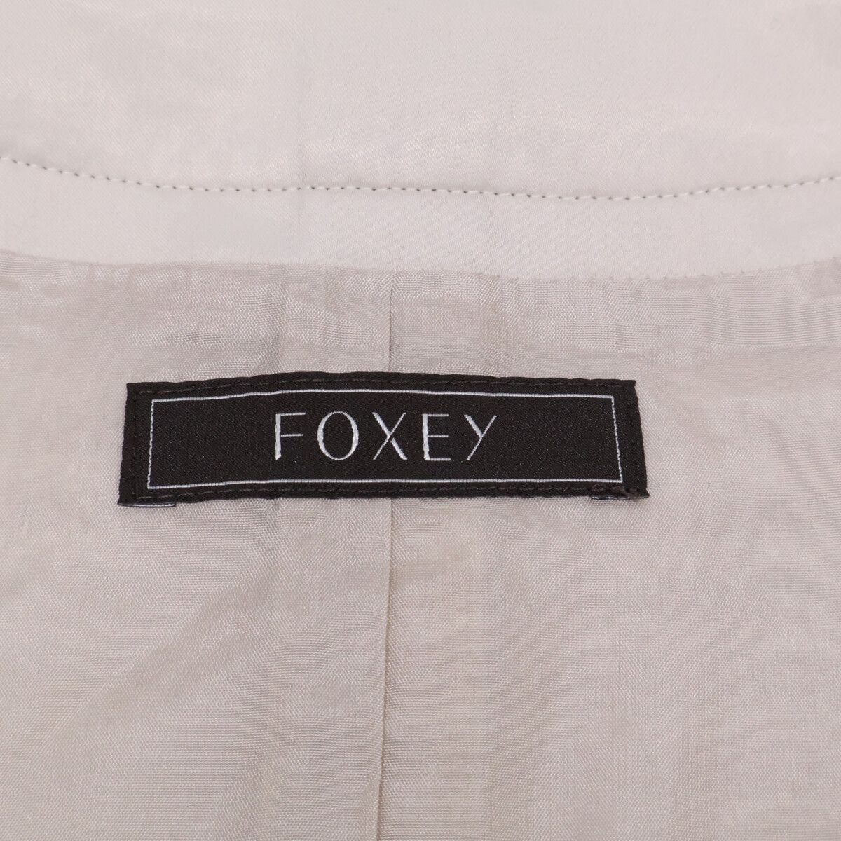 FOXEY フォクシー 【新品同様/25年製】45486 TWEED FETE フロントファスナー ノースリーブ 40 FOXEY フォクシー 【新品同様/25年製】45486 TWEED FETE フロントファスナー ノースリーブ 40
