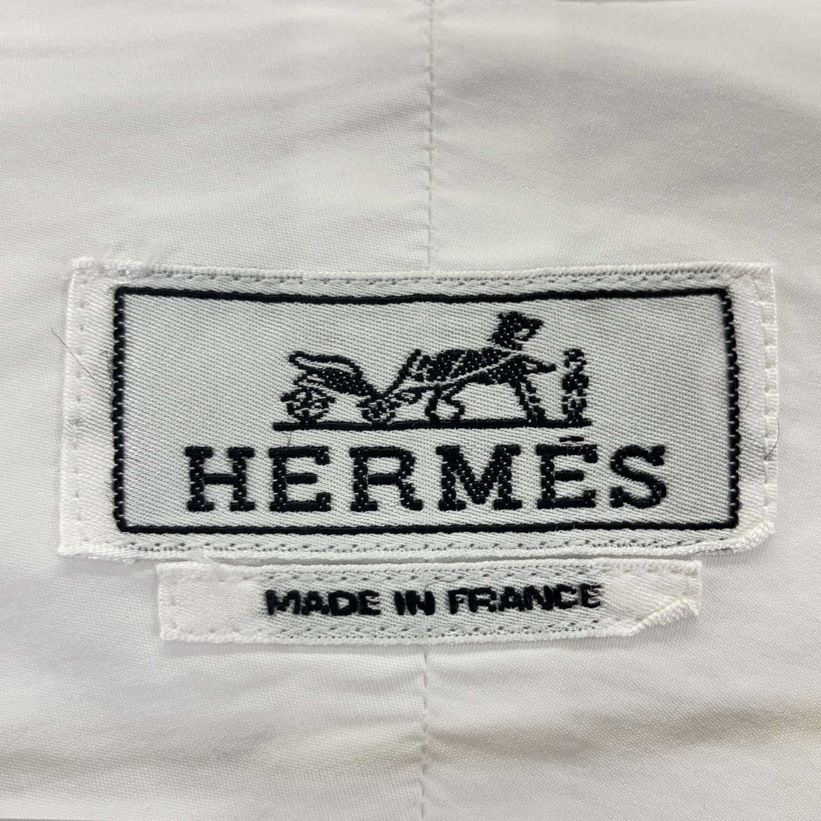 HERMES エルメス 21AW 12-5607 ホワイト×グレー コットン セリエカフスボタン レギュラーカラーオーバーサイズシャツ」 40 HERMES エルメス 21AW 12-5607 ホワイト×グレー コットン セリエカフスボタン レギュラーカラーオーバーサイズシャツ」 40
