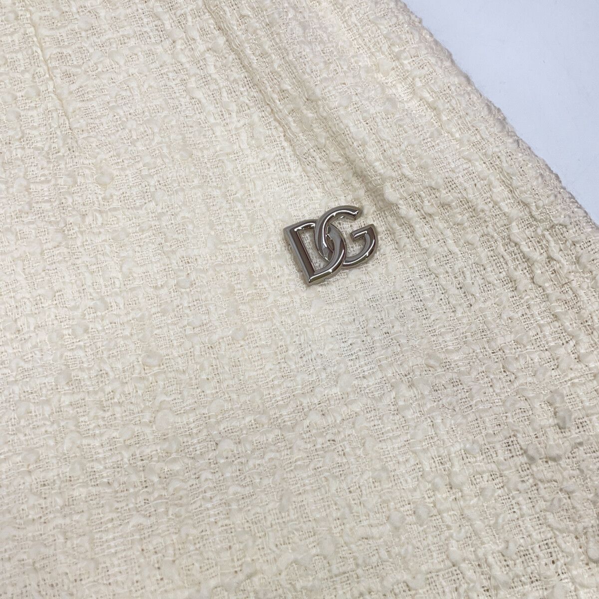DOLCE&GABBANA ドルチェアンドガッバーナ ホワイト SK F4CJHT GDCAW H ツイード DG金具 スカート 40 DOLCE&GABBANA ドルチェアンドガッバーナ ホワイト SK F4CJHT GDCAW H ツイード DG金具 スカート 40
