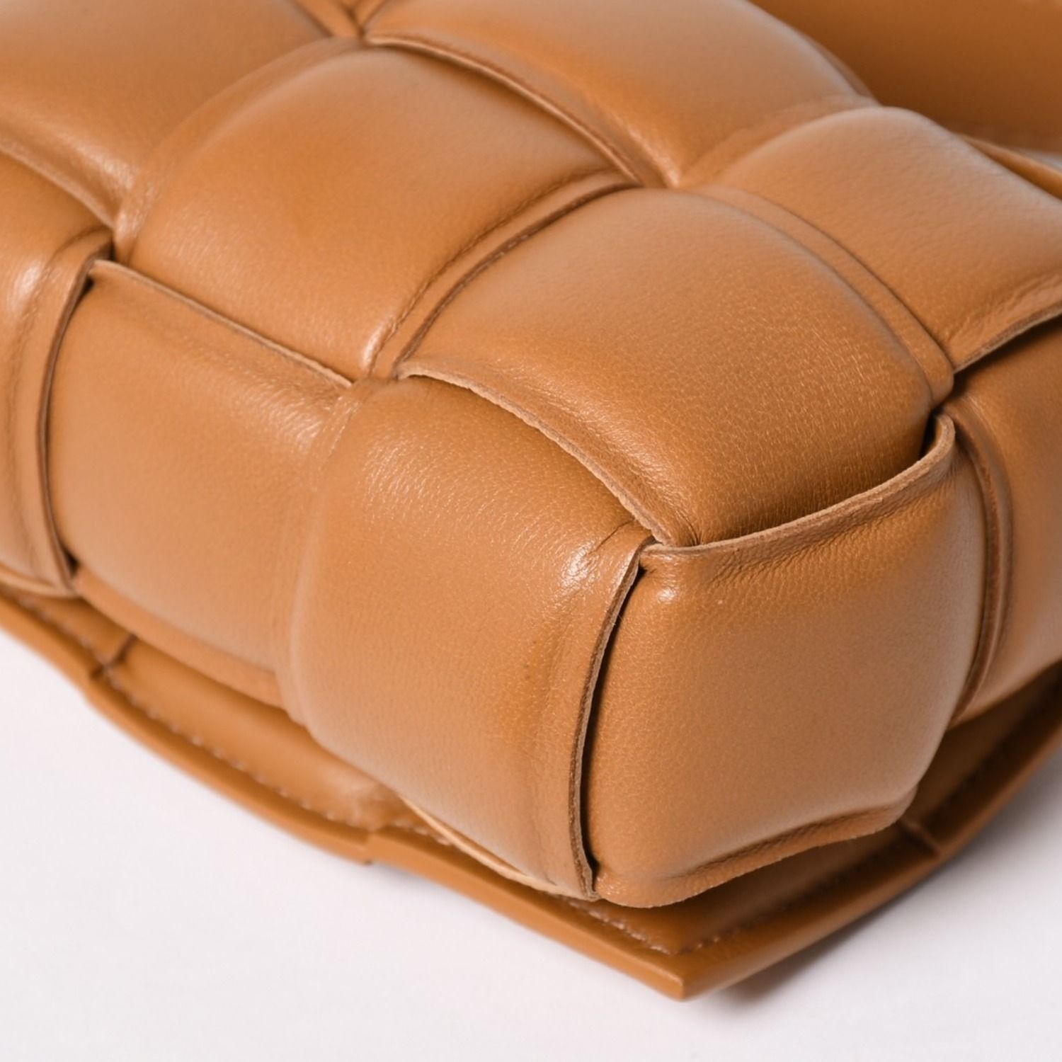 極美品 BOTTEGA VENETA ボッテガ ヴェネタ ショルダーバッグ 