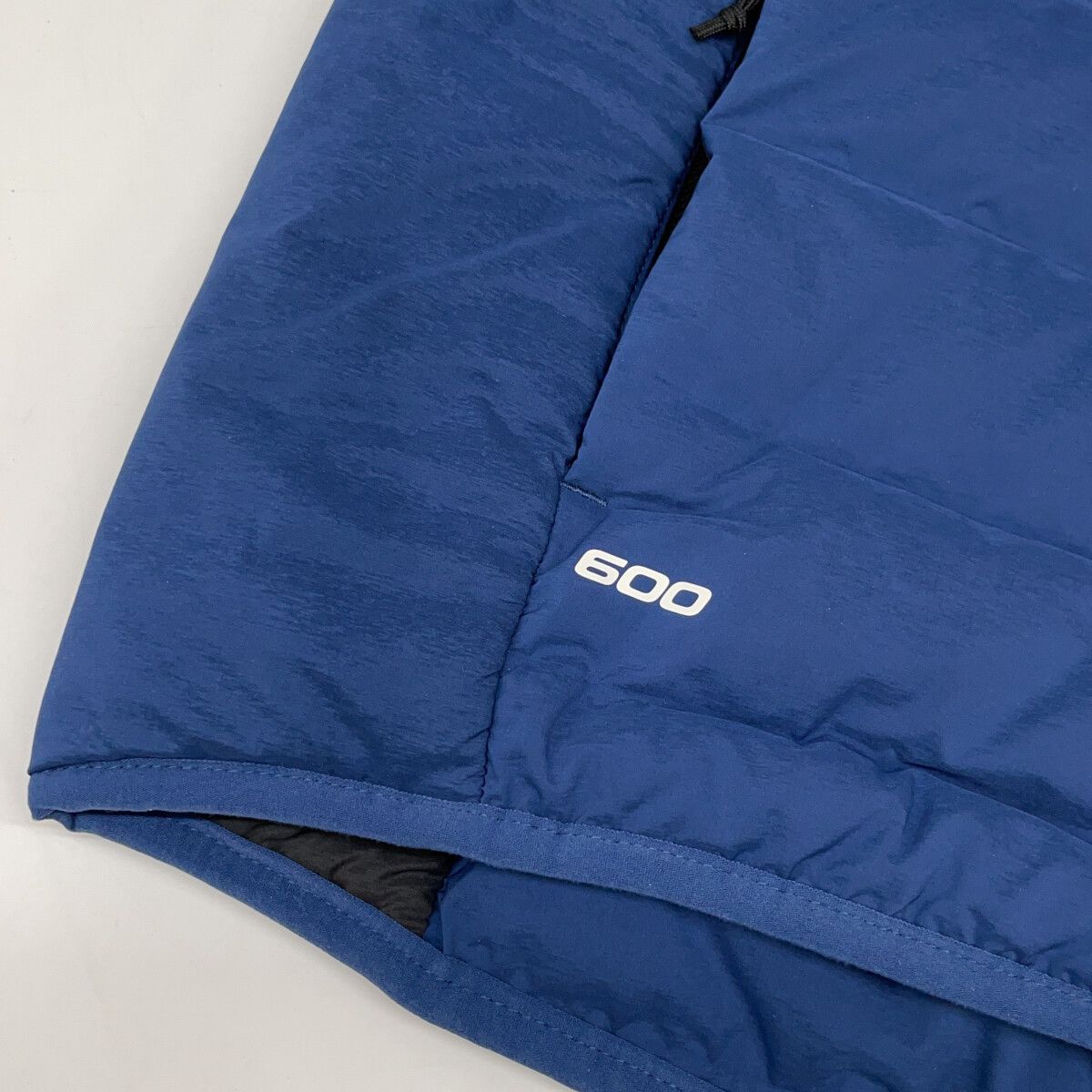 THE NORTH FACE　ノースフェイス　NF0A7UJR ブラック×ブルー BELLEVIEW STRETCH DOWN VEST/ ベルビュー ストレッチダウンベスト　L